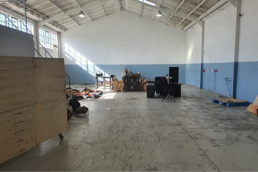 To Let commercial Property for Rent in Sidwell Eastern Cape